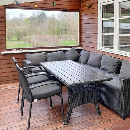 3 Bedroom Awesome In