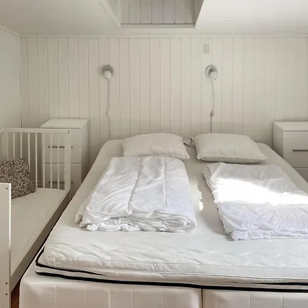 別荘 3 Bedroom Awesome In Tranekær