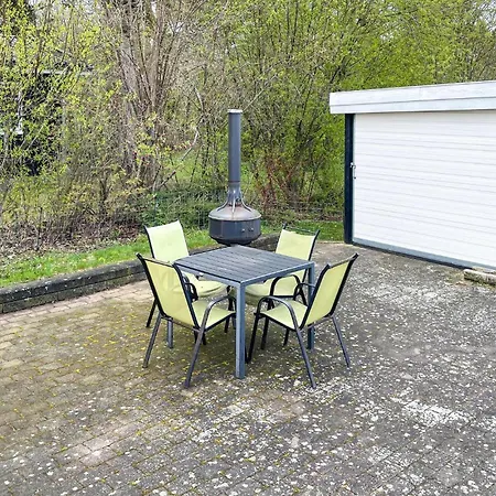 別荘 3 Bedroom Awesome In Tranekær