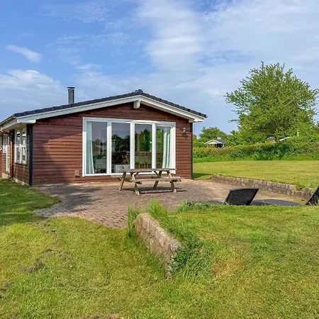 3 Bedroom Awesome In * Tranekær